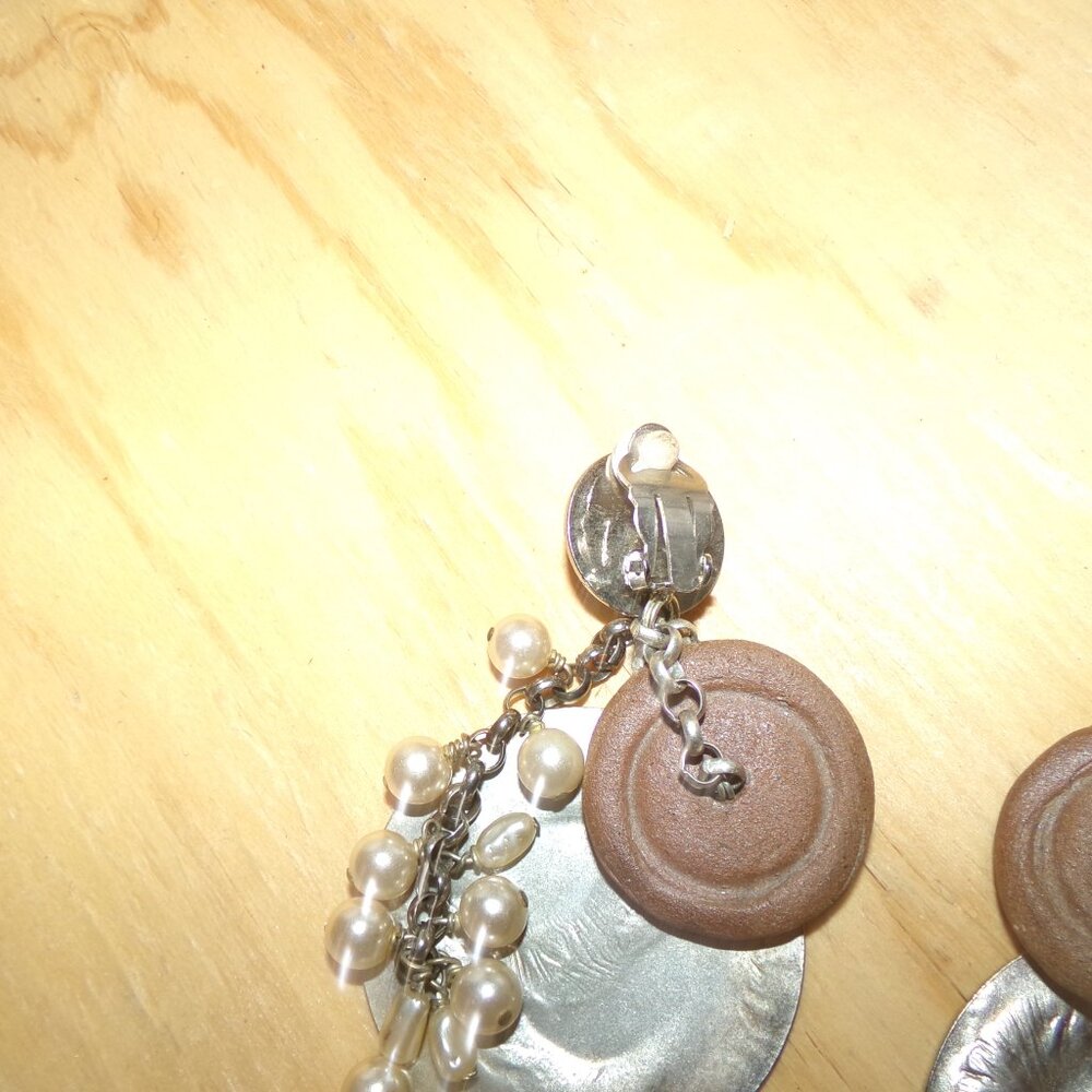 Vtg. Clip-On Earrings - Picture 2 of 3